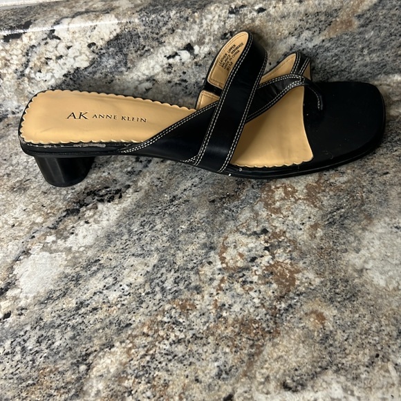 Anne Klein open toe and open heel sandals for women. Size 8 1/2 - Picture 3 of 11